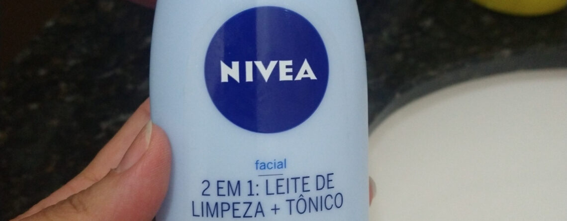 Pode fazer limpeza de pele estando menstruada?